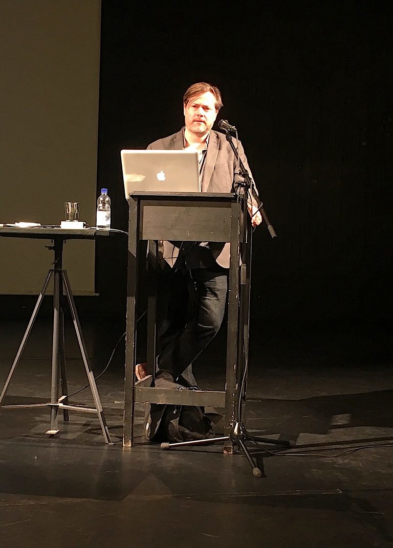 Vortrag und Gespräch mit Milo Rau